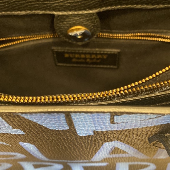 Gently used Burberry Graffiti bag - Picture 4 of 12